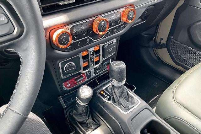 2025 Jeep Gladiator Mojave X