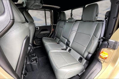 2025 Jeep Gladiator Mojave X