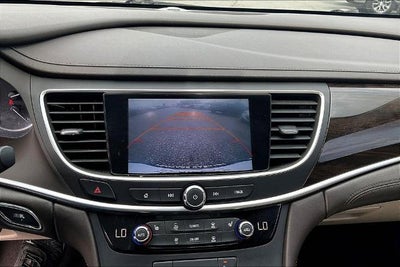2017 Buick LaCrosse Essence
