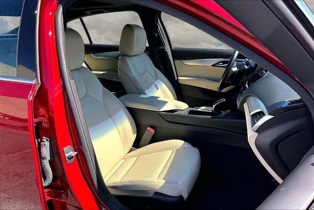 2022 Cadillac CT5 Luxury