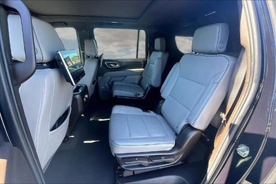 2023 GMC Yukon XL SLT