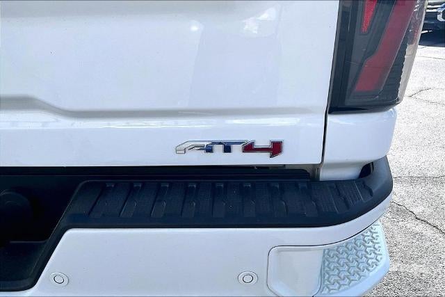 2025 GMC Sierra 2500 HD AT4