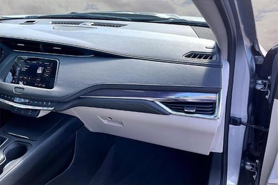 2023 Cadillac XT4 Luxury