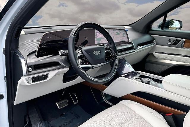 2027 Cadillac VISTIQ Luxury