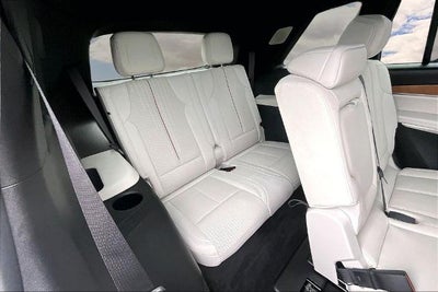 2027 Cadillac VISTIQ Luxury