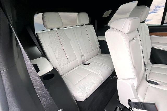 2027 Cadillac VISTIQ Luxury