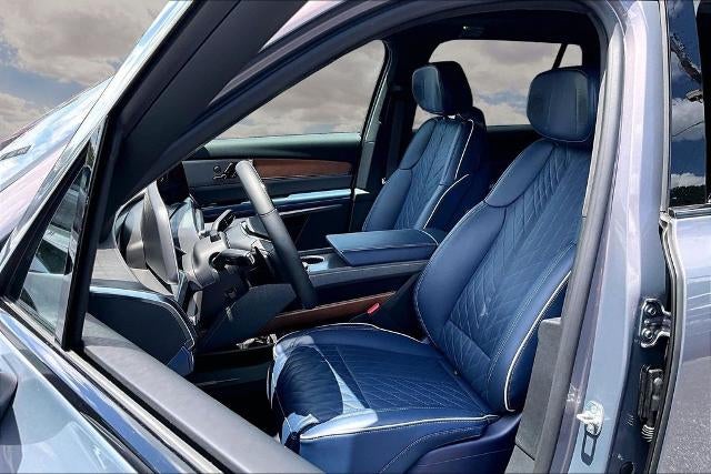2026 Cadillac VISTIQ Premium Luxury