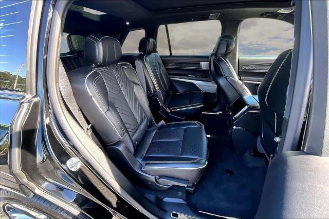 2026 Cadillac VISTIQ Platinum