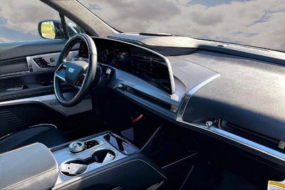 2026 Cadillac VISTIQ Platinum