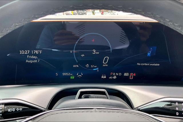 2026 Cadillac VISTIQ Platinum