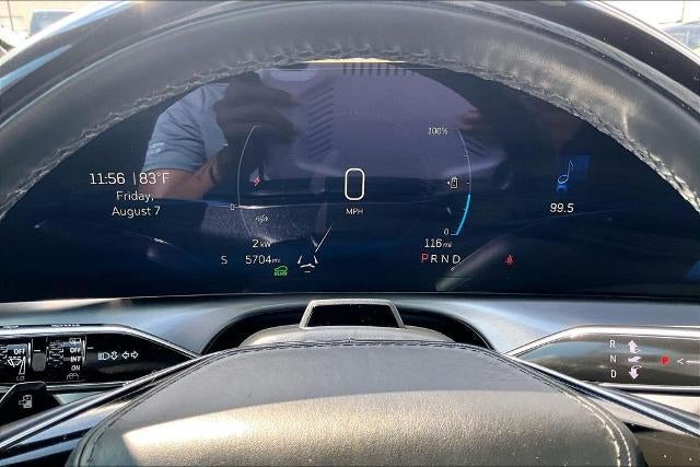 2026 Cadillac VISTIQ Platinum