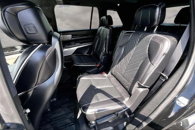2026 Cadillac VISTIQ Platinum