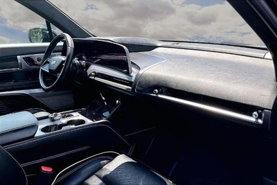 2026 Cadillac VISTIQ Platinum