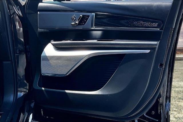 2026 Cadillac VISTIQ Platinum