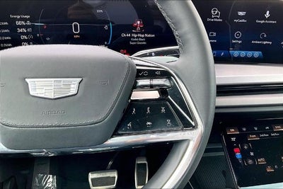 2026 Cadillac VISTIQ Platinum