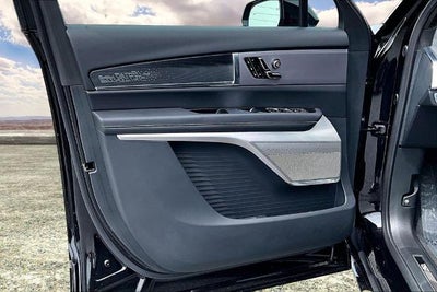 2026 Cadillac VISTIQ Platinum