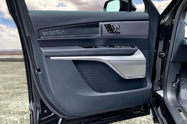 2026 Cadillac VISTIQ Platinum