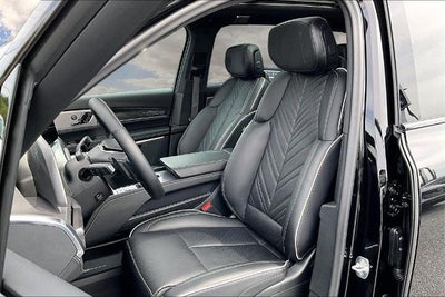 2026 Cadillac VISTIQ Platinum
