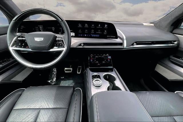 2026 Cadillac VISTIQ Platinum