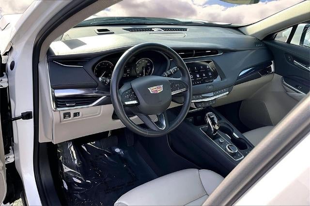 2023 Cadillac XT4 Luxury
