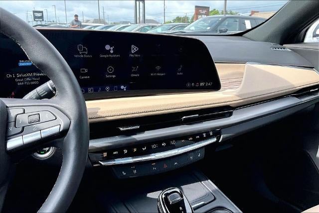 2025 Cadillac XT4 Premium Luxury