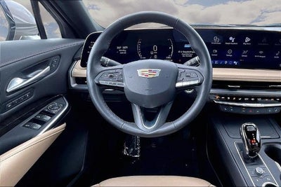2025 Cadillac XT4 Premium Luxury