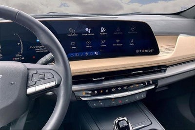 2025 Cadillac XT4 Premium Luxury