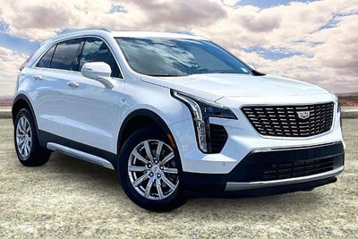 2022 Cadillac XT4 Premium Luxury