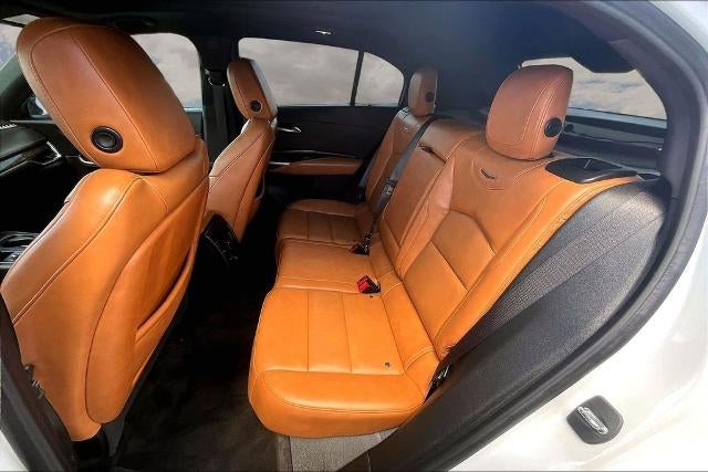 2022 Cadillac XT4 Premium Luxury