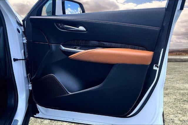 2022 Cadillac XT4 Premium Luxury