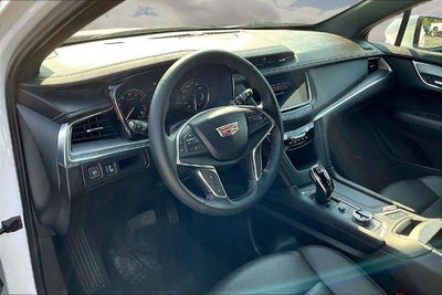 2025 Cadillac XT5 Luxury