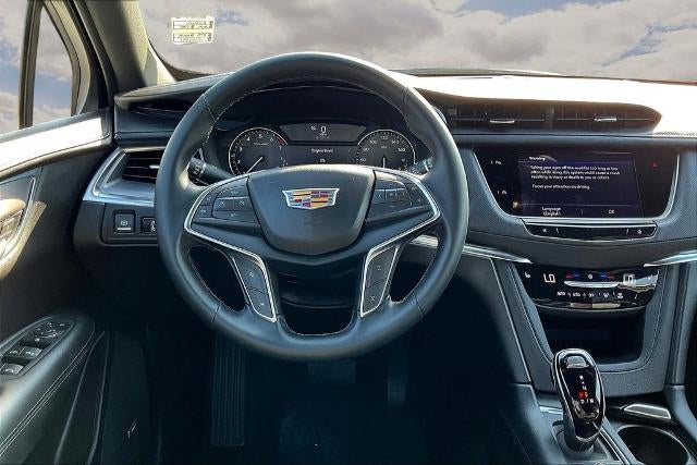 2025 Cadillac XT5 Luxury