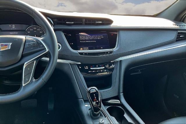 2025 Cadillac XT5 Luxury