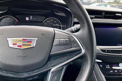 2022 Cadillac XT5 Premium Luxury