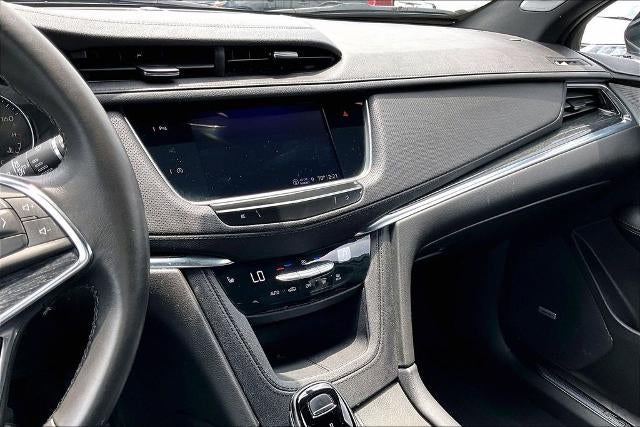 2022 Cadillac XT5 Premium Luxury