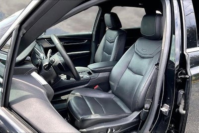 2022 Cadillac XT5 Premium Luxury