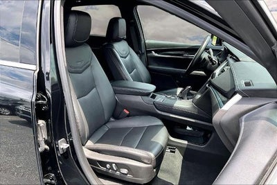 2022 Cadillac XT5 Premium Luxury