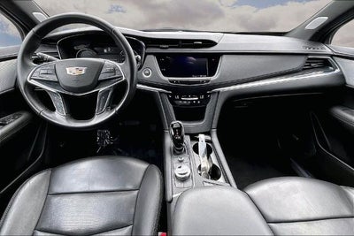 2022 Cadillac XT5 Premium Luxury