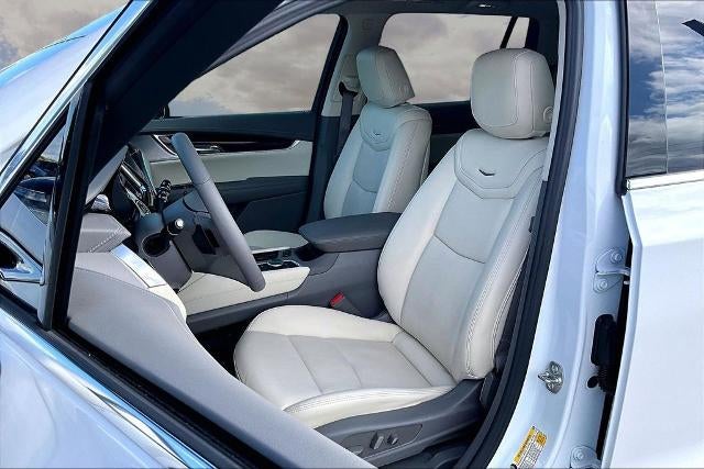 2024 Cadillac XT6 Premium Luxury
