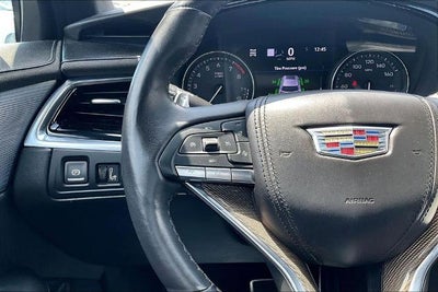 2023 Cadillac XT6 Sport