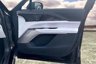 2023 Cadillac LYRIQ Luxury