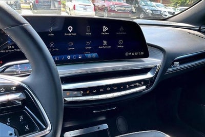 2024 Cadillac LYRIQ Luxury 1