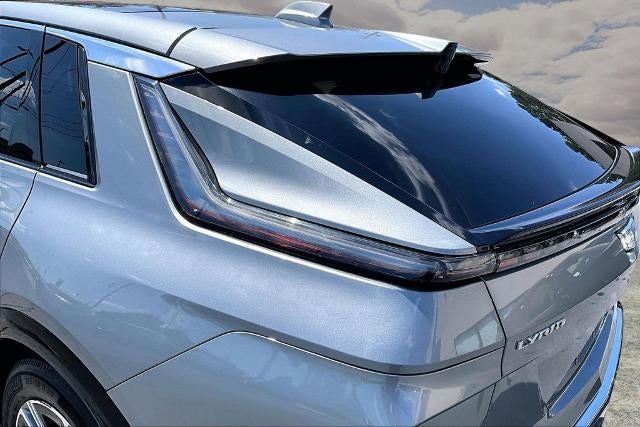2024 Cadillac LYRIQ Luxury 1