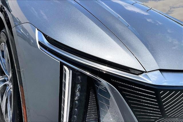 2024 Cadillac LYRIQ Luxury 1