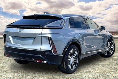2024 Cadillac LYRIQ Luxury 1