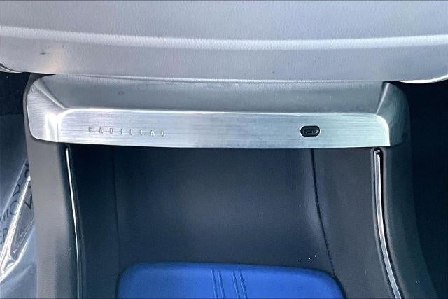 2024 Cadillac LYRIQ Luxury 2