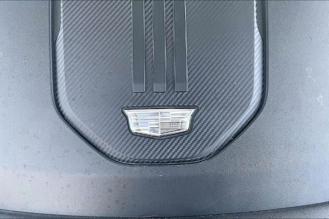 2024 Cadillac LYRIQ Luxury 2