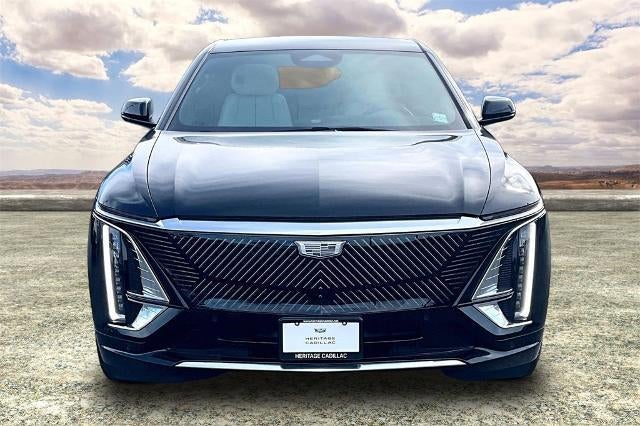 2024 Cadillac LYRIQ Luxury 2