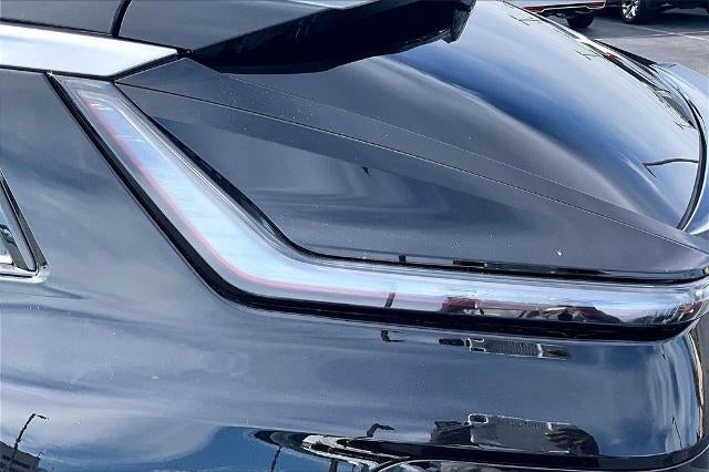 2024 Cadillac LYRIQ Luxury 2