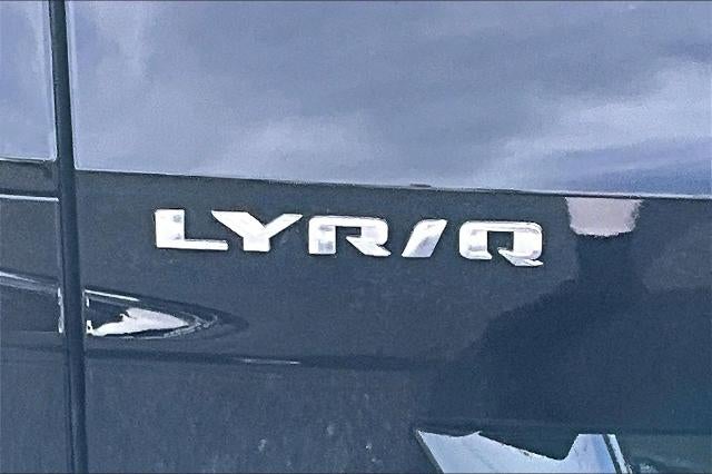 2024 Cadillac LYRIQ Luxury 2